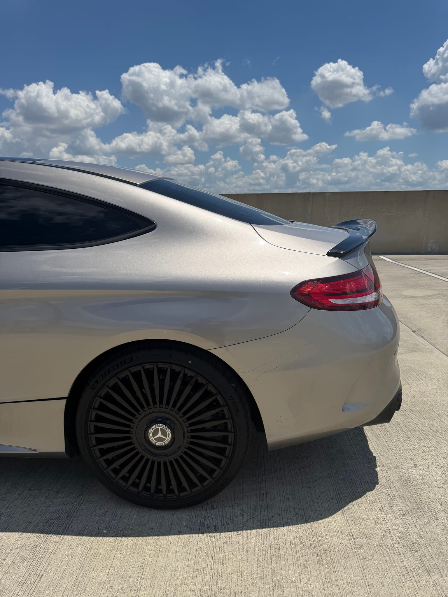 Mercedes-Benz C43 AMG Coupe image 3