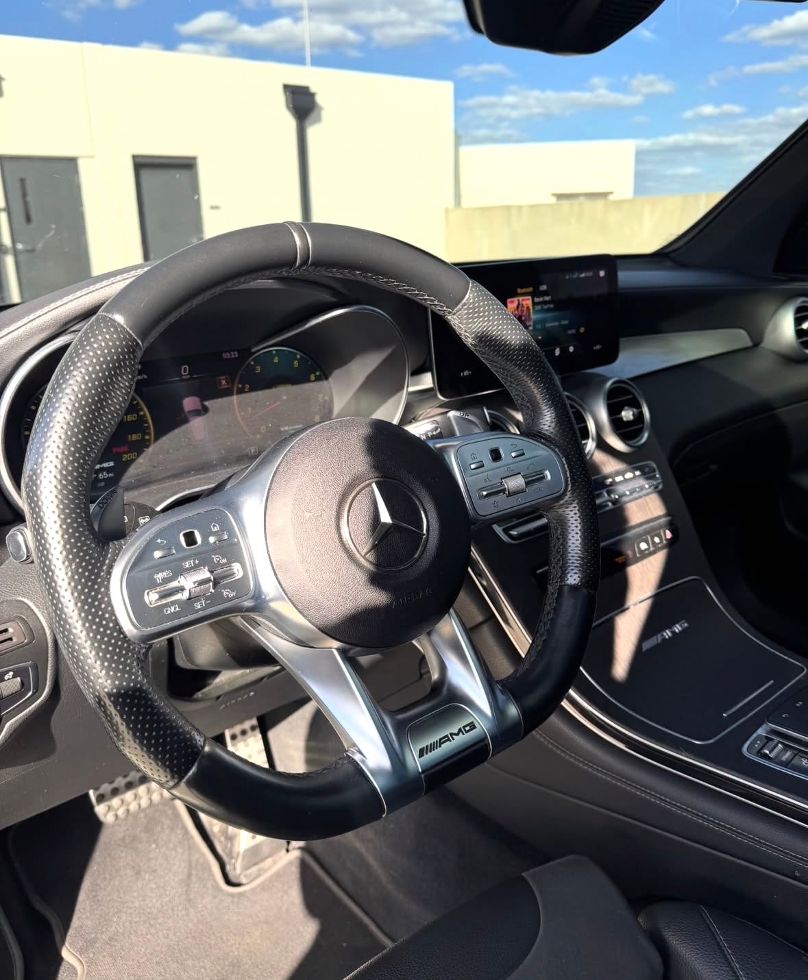 Mercedes-Benz AMG GLC 63s image 2