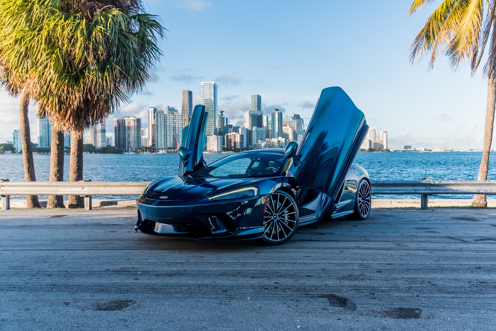 2026 McLaren GT Green